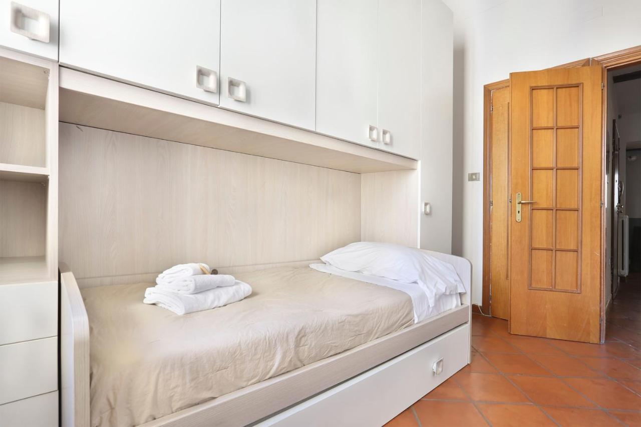 Tornabuoni Apartment- Hosted By Sweetstay Флоренция Екстериор снимка